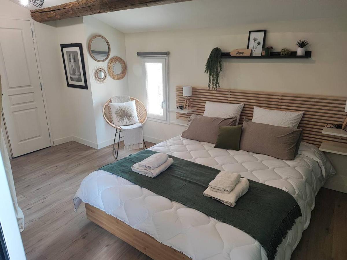 Appartement Au Calme Proche Centre Villeneuve-les-Avignon Luaran gambar